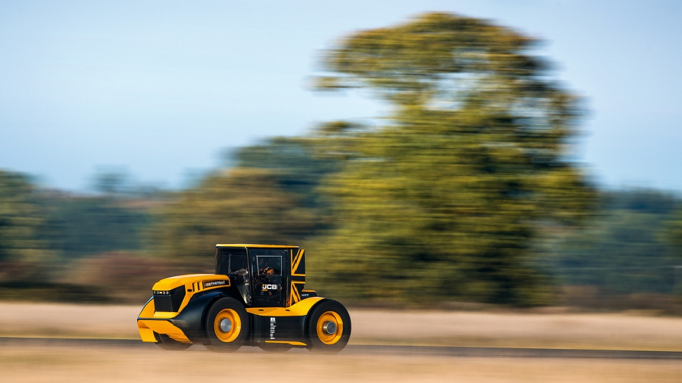 UN FASTRAC ESPECIAL DE LA MARCA JCB ALCANZA LOS 217 KM/H