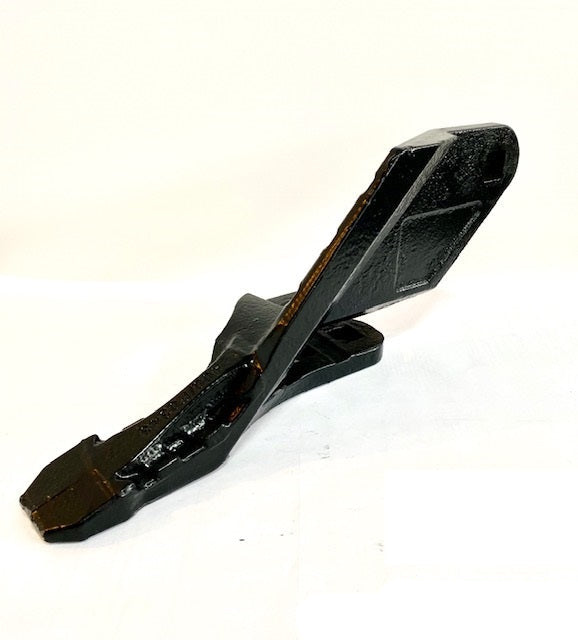 Cantonera Izquierda (Diente Lateral Izquierdo Atornillado) para Cucharas y Cazos JCB