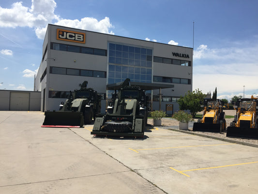 WALKIA JCB REFUERZA AL EJÉRCITO DE TIERRA ESPAÑOL CON 4 UNIDADES DE LA RETROEXCAVADORA BLINDADA JCB HMEE