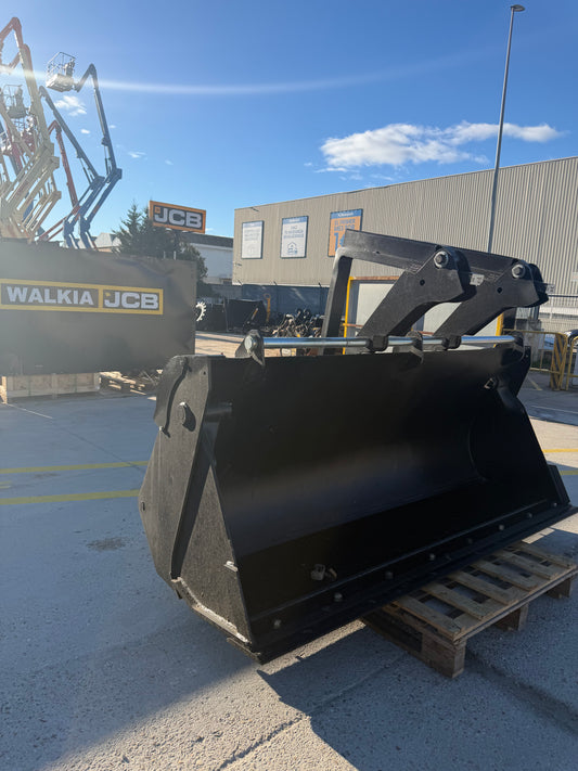 Cuchara 6 en 1 con horquillas y enganche directo 128/C1009