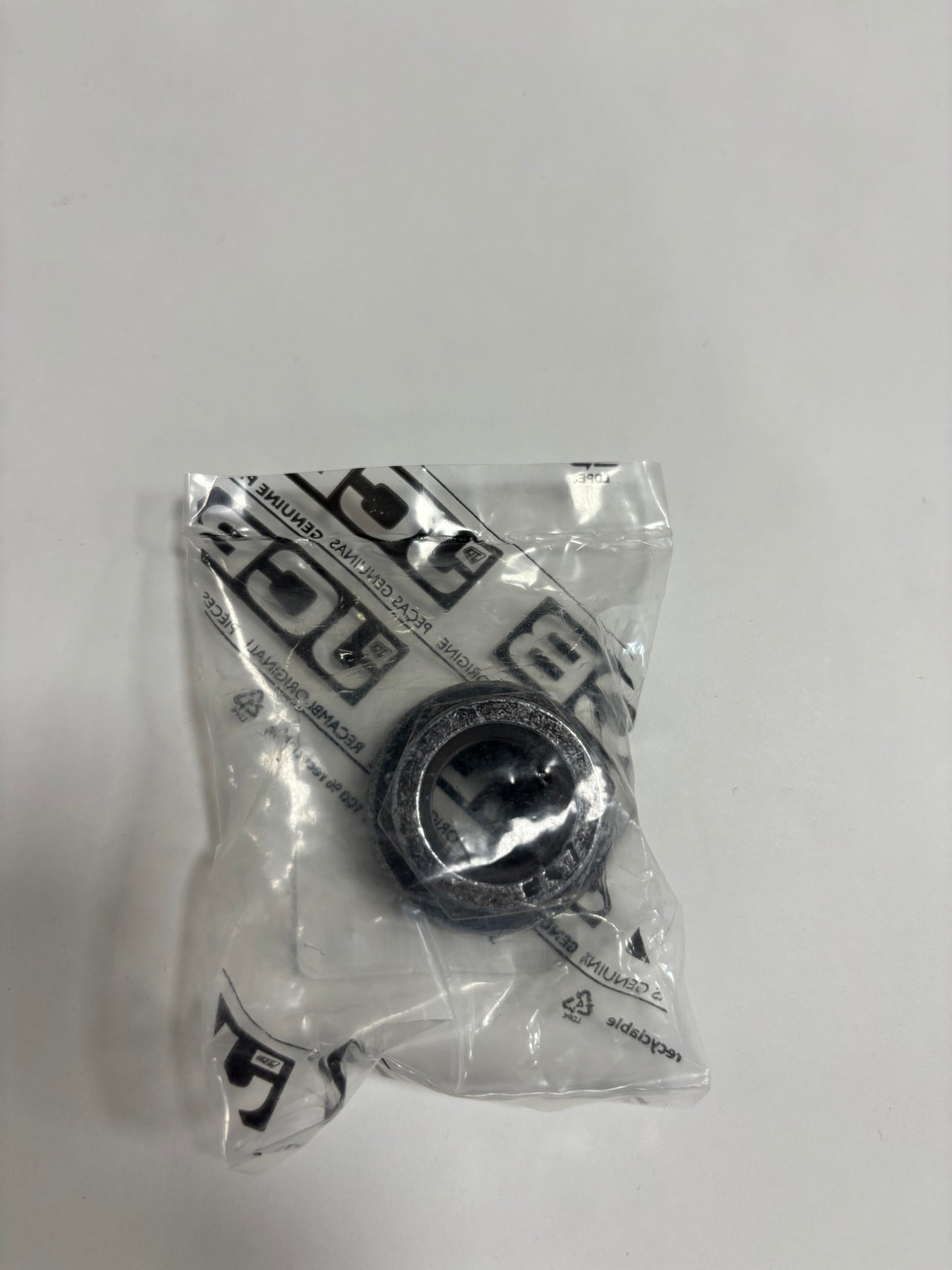 Tuerca JCB para ruedas   400/N6589