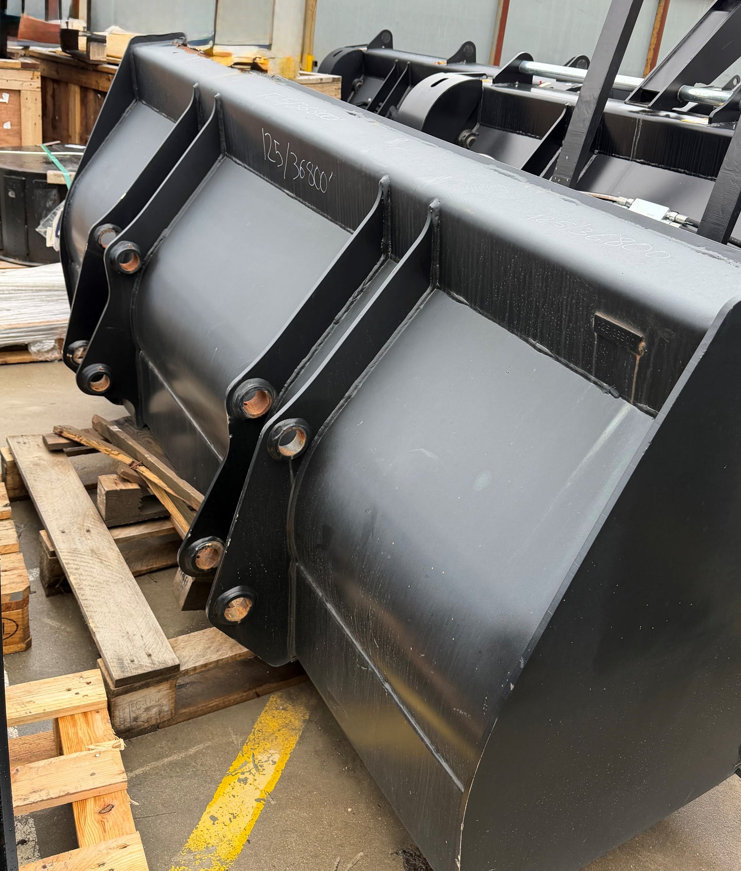 Cuchara cerrada con enganche directo 125/36800